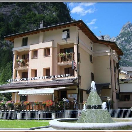 Hotel Ristorante Bucaneve Сан-Мартіно Екстер'єр фото