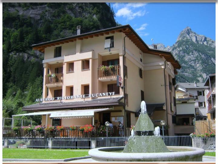 Hotel Ristorante Bucaneve Сан-Мартіно Екстер'єр фото