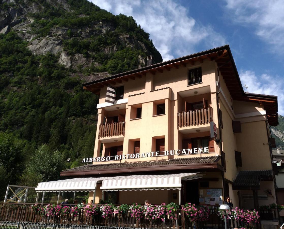 Hotel Ristorante Bucaneve Сан-Мартіно Екстер'єр фото